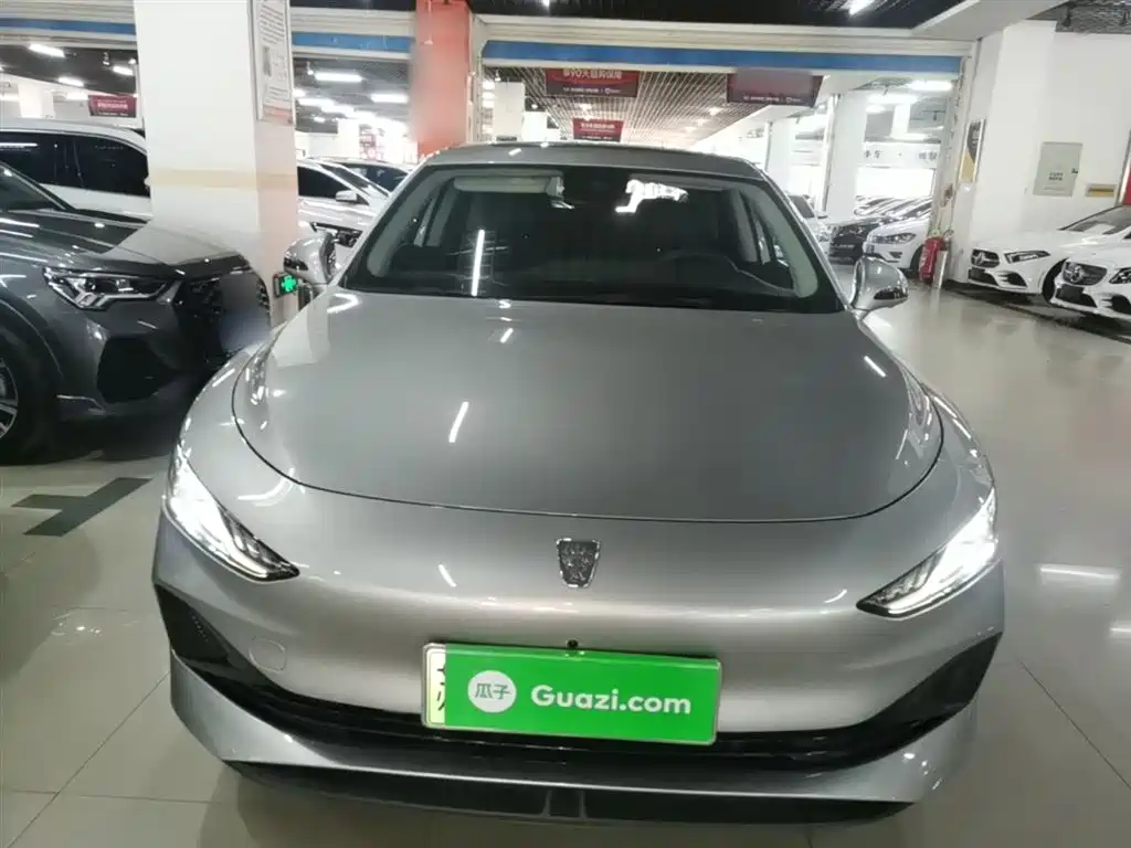 Roewe D7 DMH 125 km Flagship