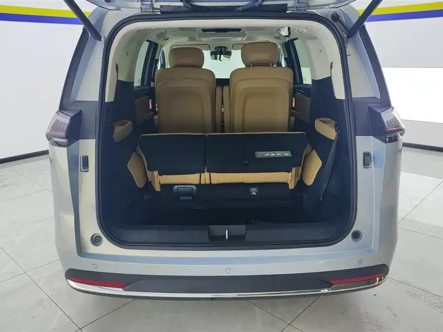 Trumpchi E8 NEV 传祺E8 PHEV 2024款 150 km MAX+