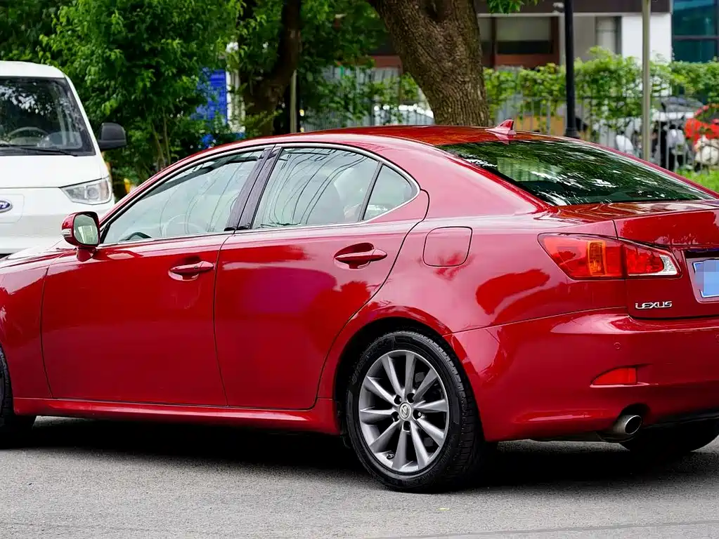 Lexus IS 300 Dynamic Shine