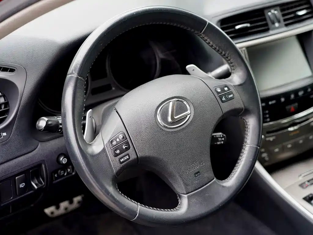 Lexus IS 300 Dynamic Shine