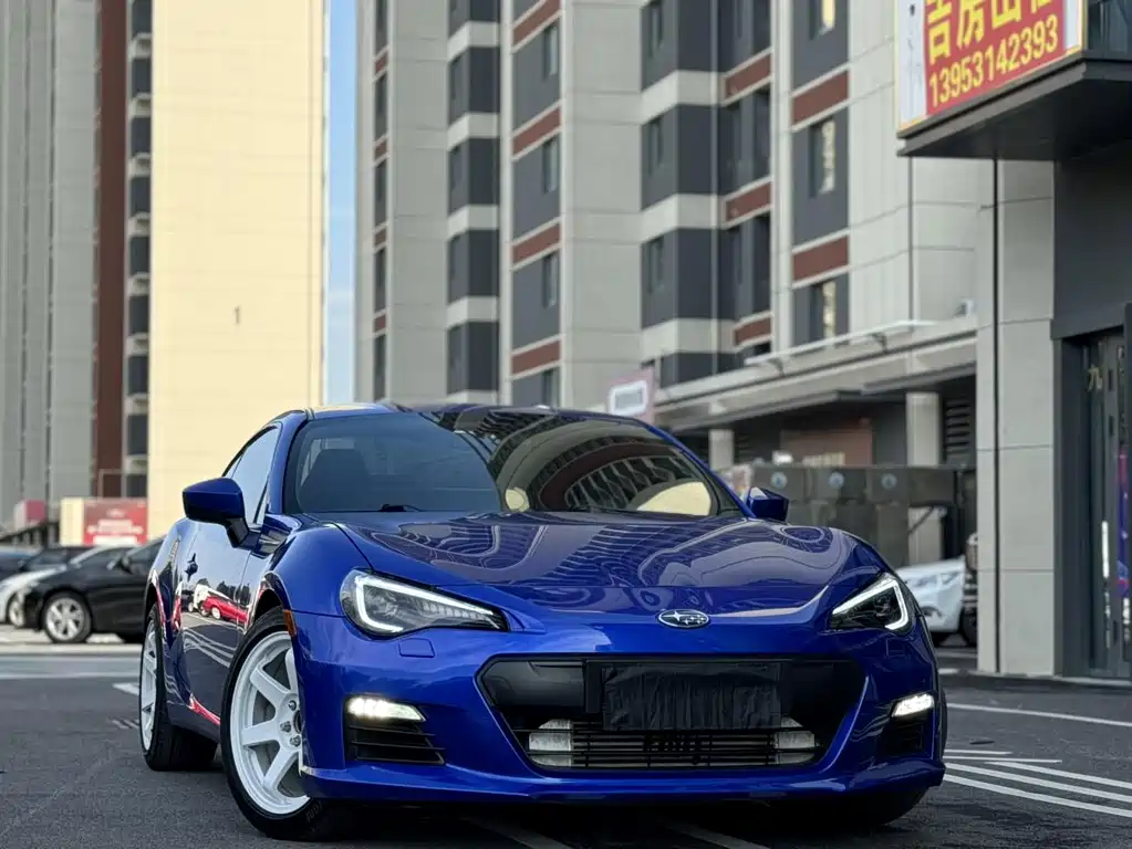 Subaru BRZ 斯巴鲁BRZ 2015款 2.0 i 手动版