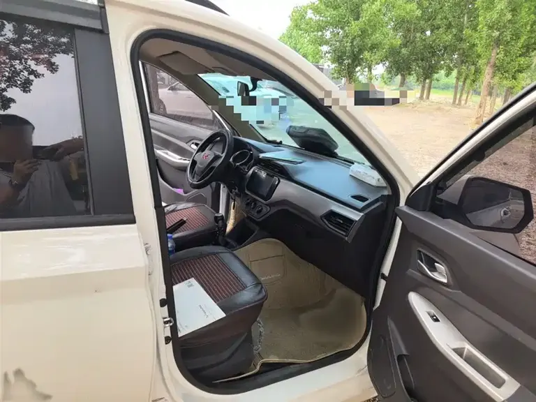 Wuling Hongguang Facelift 1.5 L S Comfort Hydraulic Assist LAR