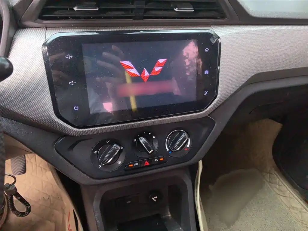 Wuling Hongguang Facelift 1.5 L S Comfort Hydraulic Assist LAR