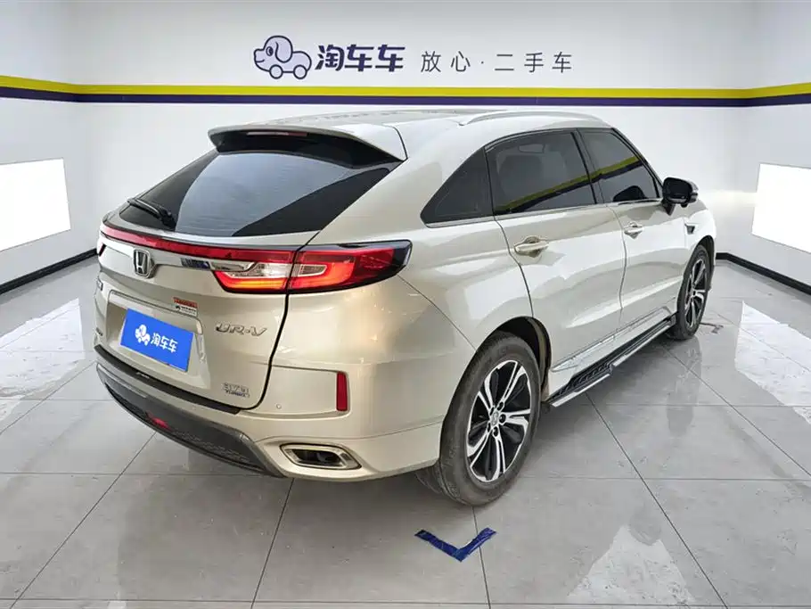 Honda UR-V 370 TURBO 4 WD Premium CN-V