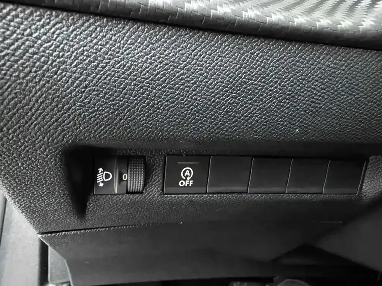 Peugeot 2008 2022 230 THP THE ONE