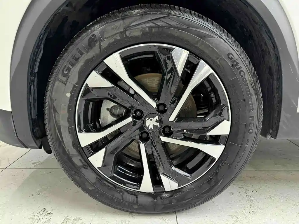 Peugeot 2008 2022 230 THP THE ONE