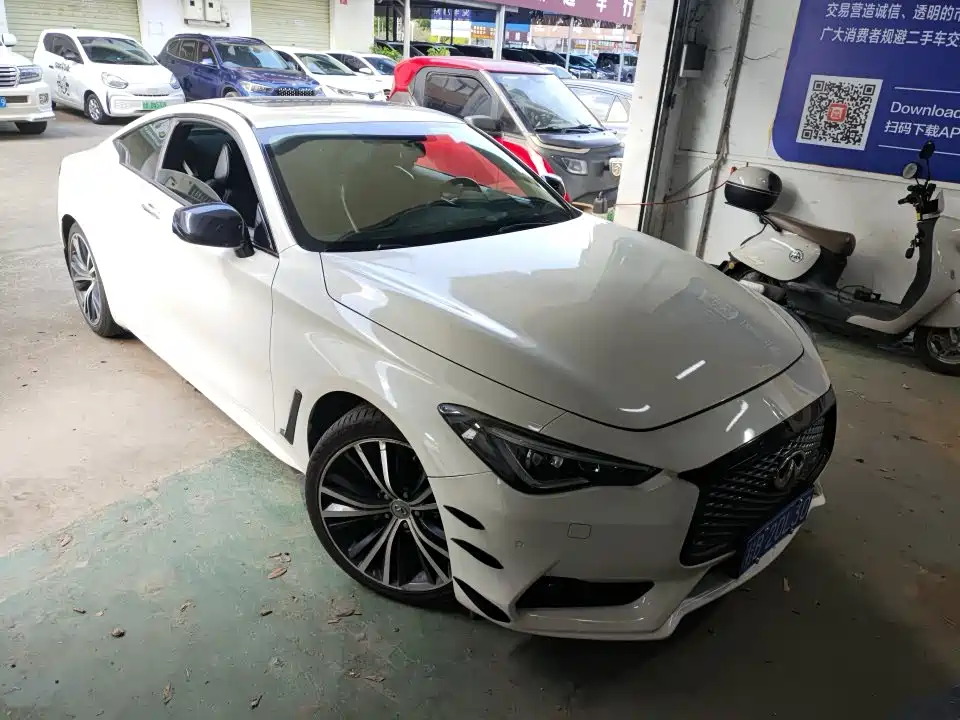 Infiniti Q60 英菲尼迪Q60 2017款 2.0 T 豪华版