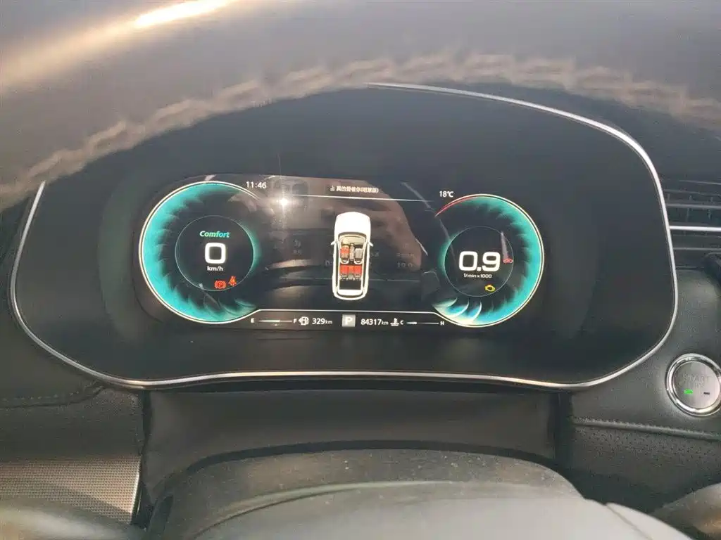 Roewe RX5 MAX 荣威RX5 MAX 2019款 400 TGI 自动四驱智能座舱至尊版