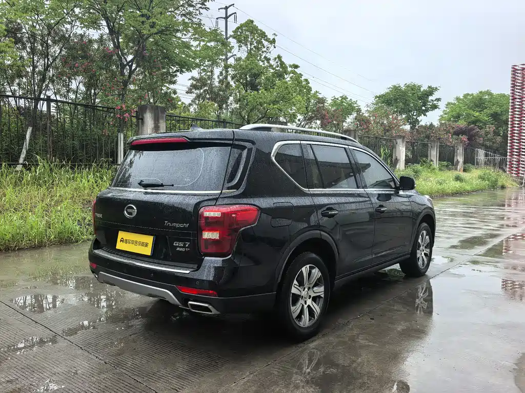 GAC Trumpchi GS7 传祺GS7 2019款 390 T 两驱豪华型