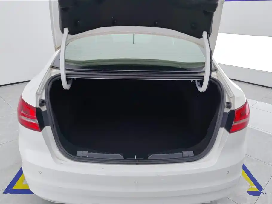 Escort Facelift 1.5 L Auto Comfort