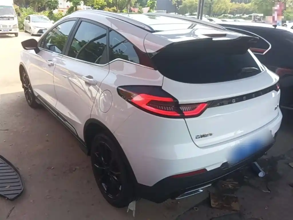 Emgrand S 1.4 T CVT Luxury