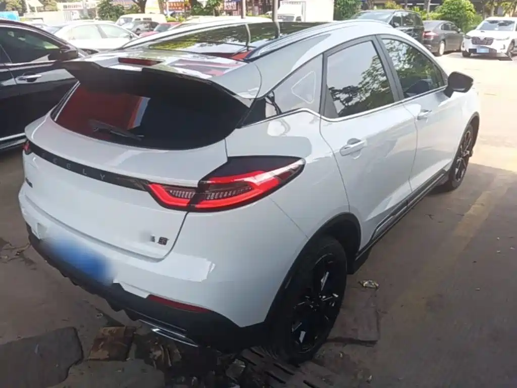Emgrand S 1.4 T CVT Luxury