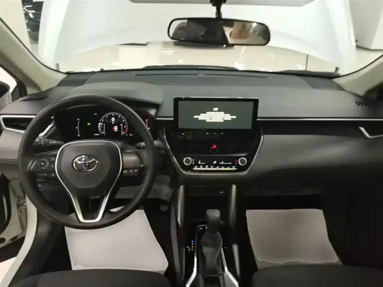 Toyota Frontlander 2.0 L CVT Elite