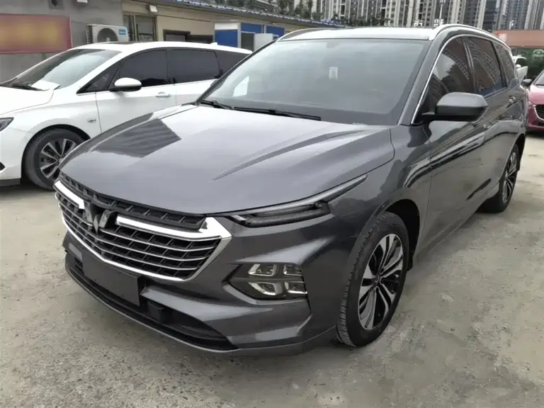 Wuling Victory 1.5 T CVT Flagship