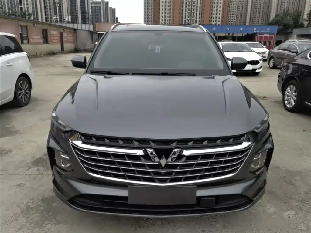 Wuling Victory 1.5 T CVT Flagship