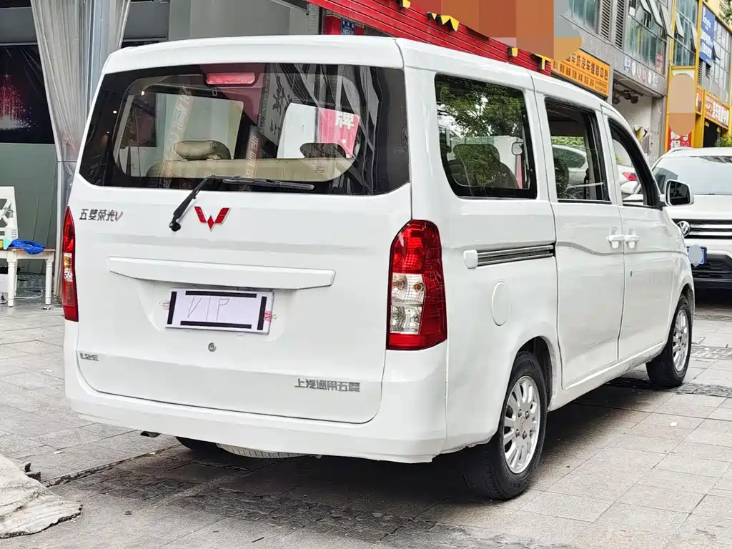 Wuling Rongguang V 五菱荣光V 2015款 1.2 L标准型