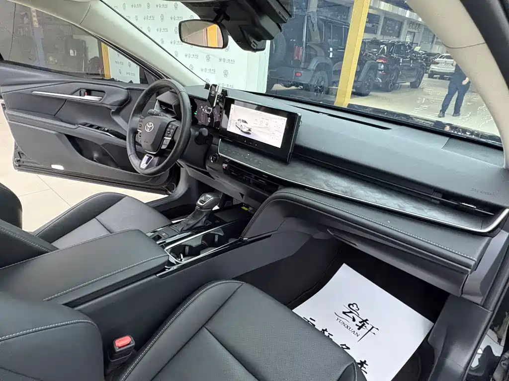 Camry Dual Engine 2.0 HGVP Luxury