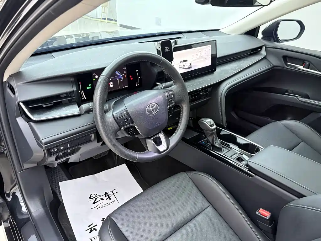 Camry Dual Engine 2.0 HGVP Luxury