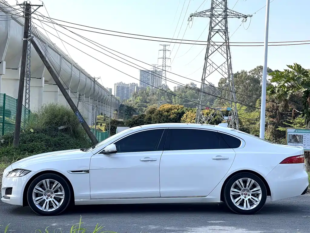 Jaguar XFL XFL 3.0 SC 340 PS Opulent