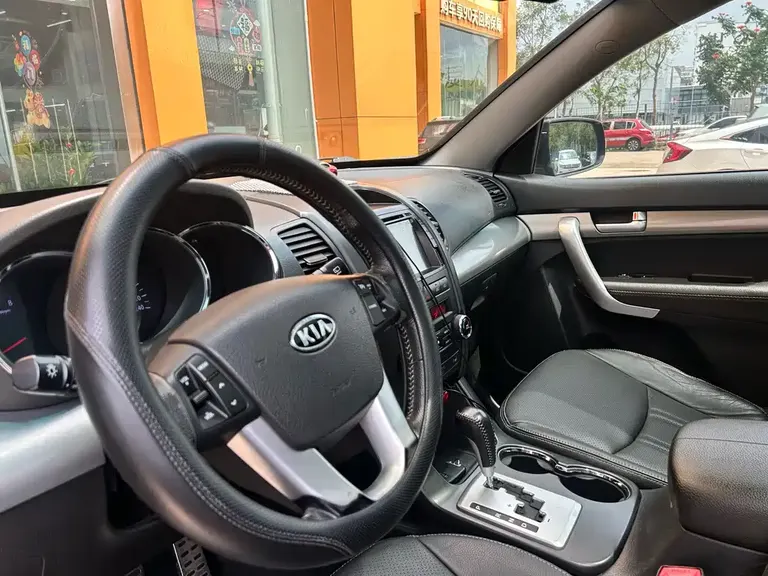 Kia Sorento 2.4 L Gasoline Supreme