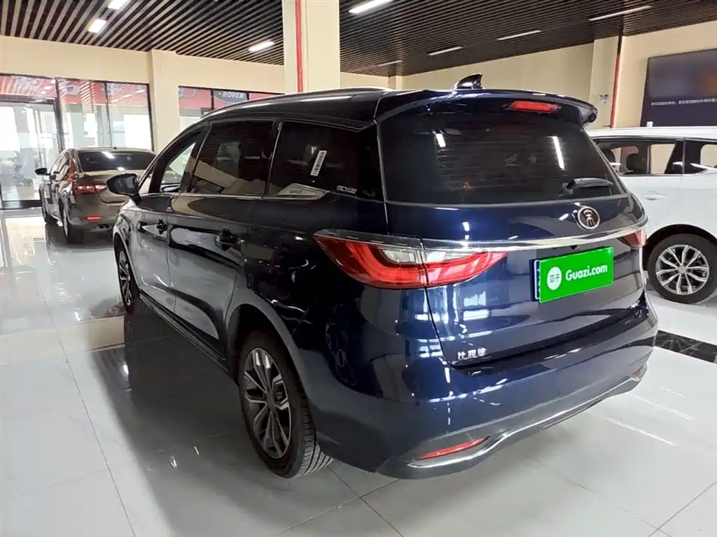 Song MAX 宋MAX 2019款 1.5 T 自动智联睿动型越享版 6座 国VI
