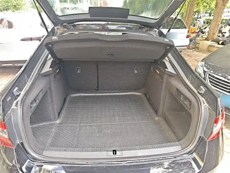 Skoda Superb TSI280 DSG Creation