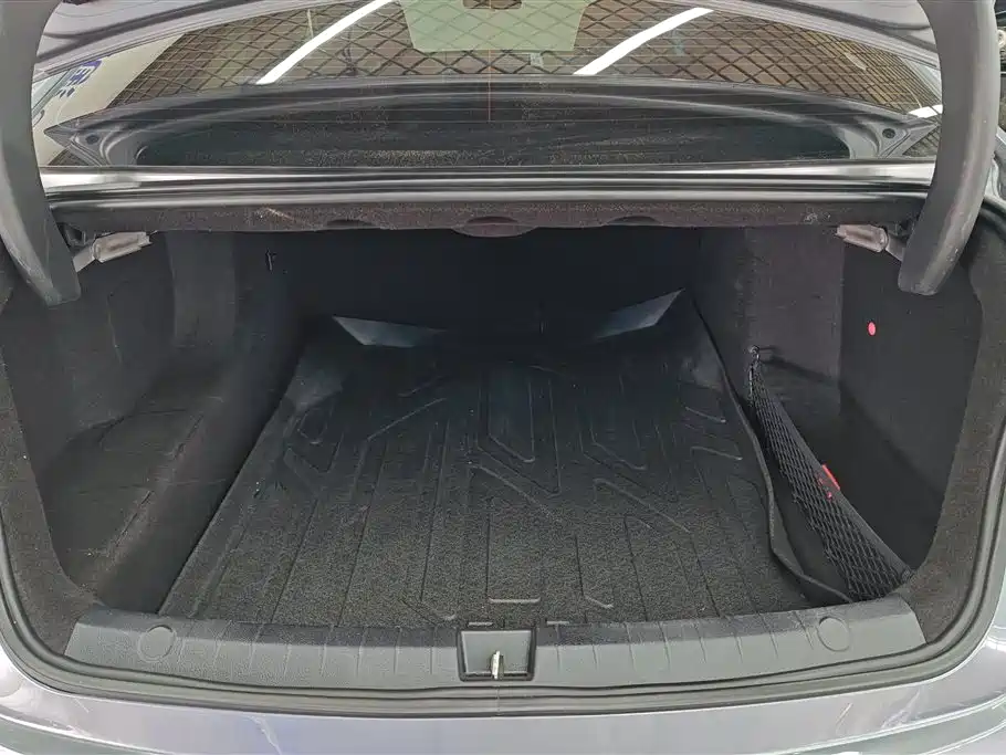Destroyer 05 Glory DM-i 120 KM Luxury