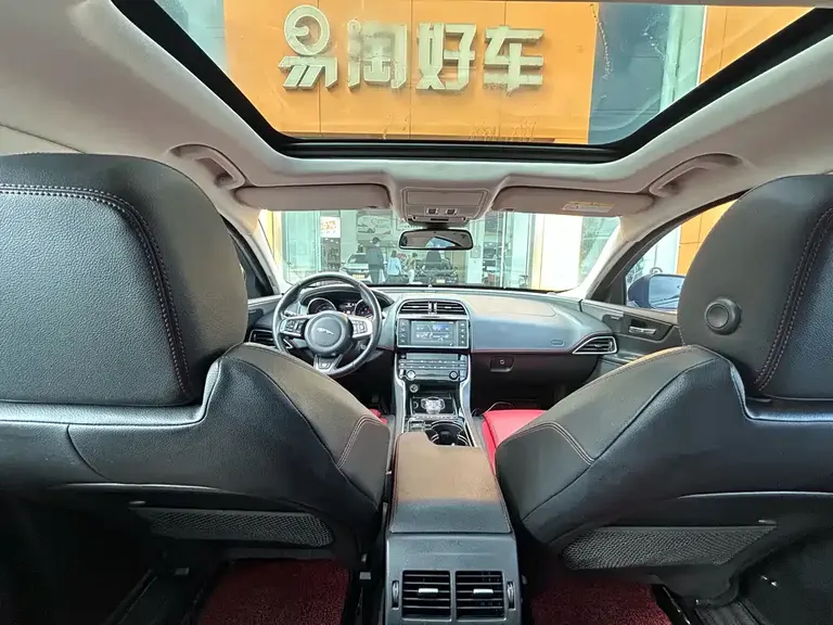Jaguar XE 2.0 T 240 PS R-Sport