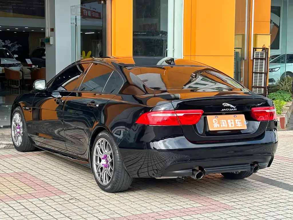 Jaguar XE 2.0 T 240 PS R-Sport