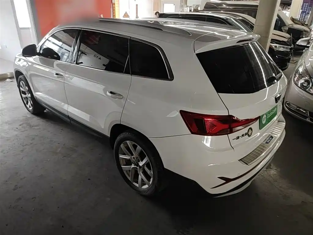 Jetta VS7 280 TSI Auto Progressive