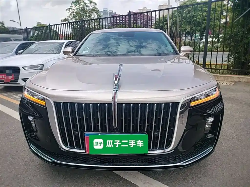 Hongqi H9 2.0 T Connected Flagship Enjoyment