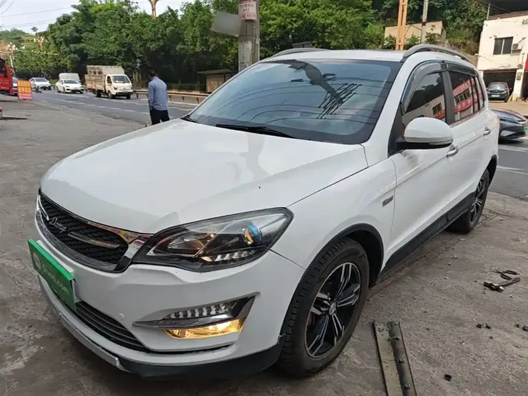 Zotye Damai X5 大迈X5 2017款 升级版 1.5 T CVT地主型
