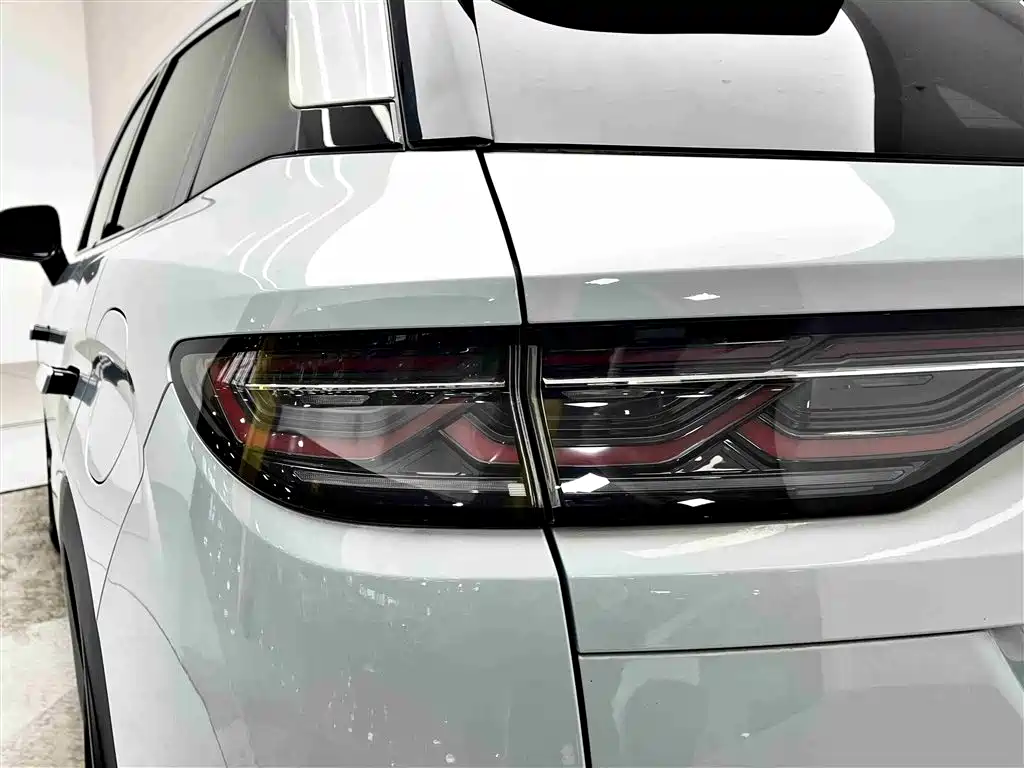 Song L DM-i 112 km Transcend