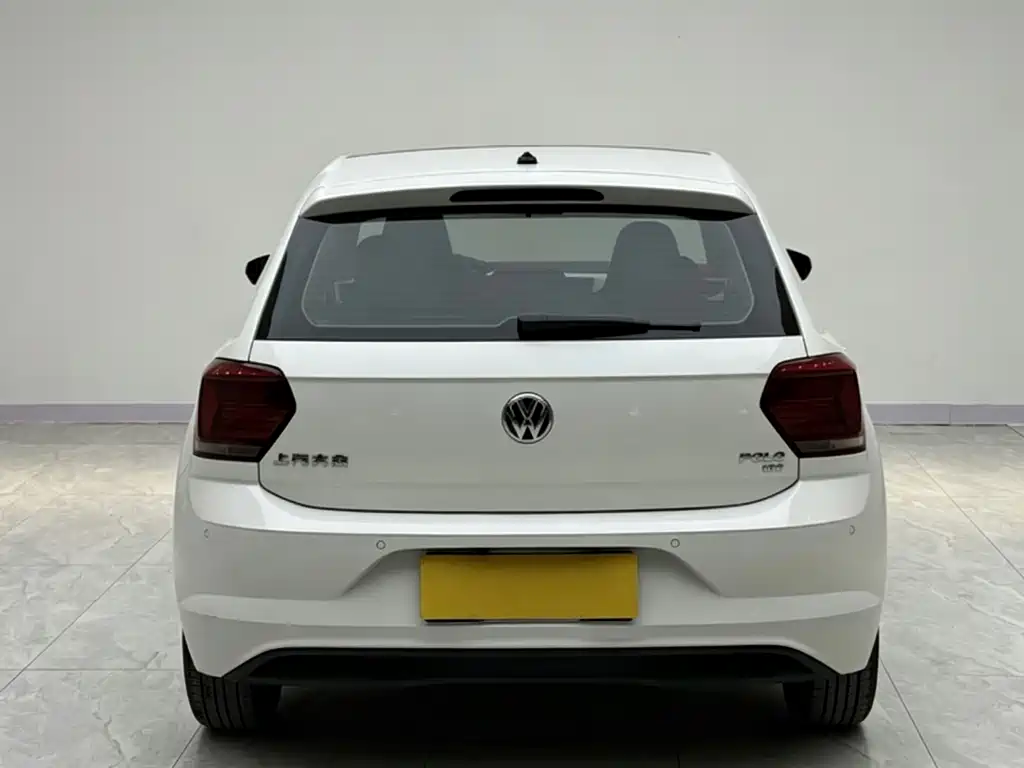 Polo Plus 1.5 L Auto Colorful Tech