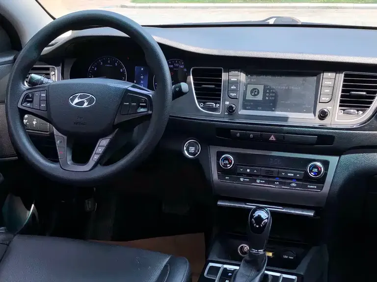 Hyundai Mistra 1.8 L Auto Intelligent GLS