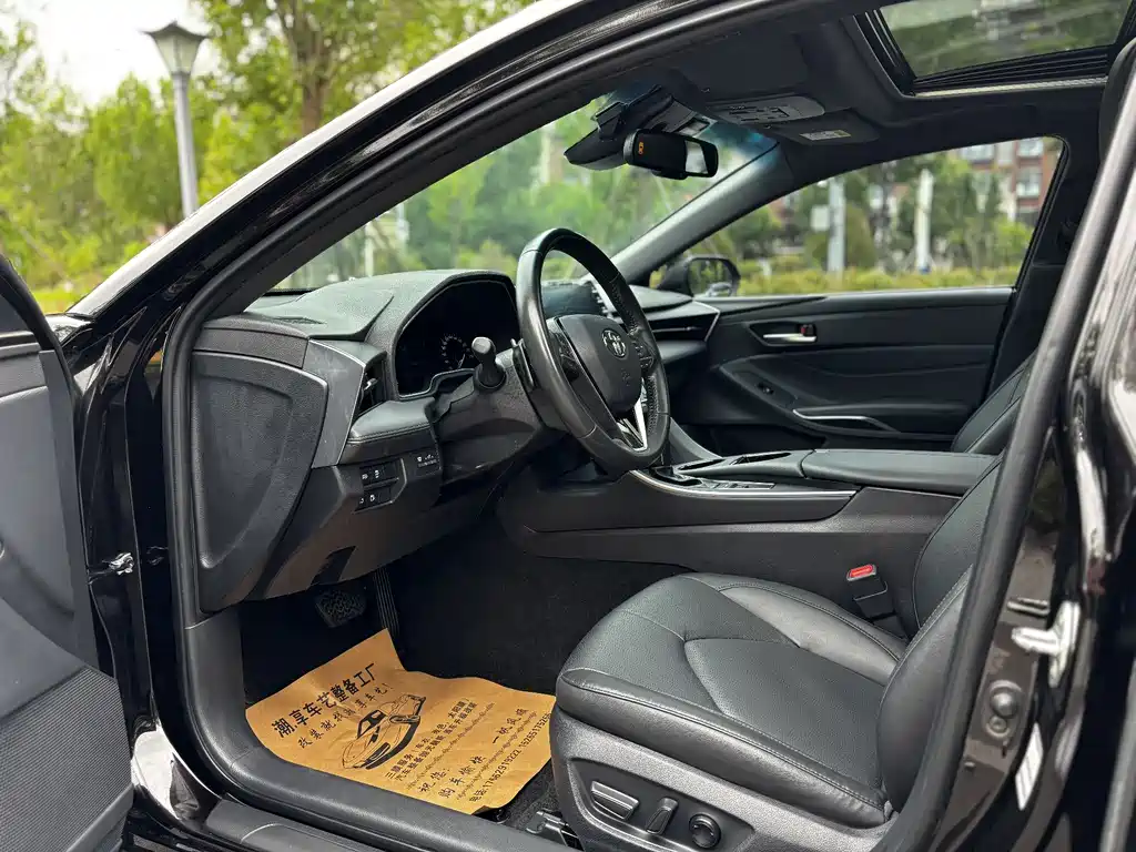 Avalon 2.5 L Luxury
