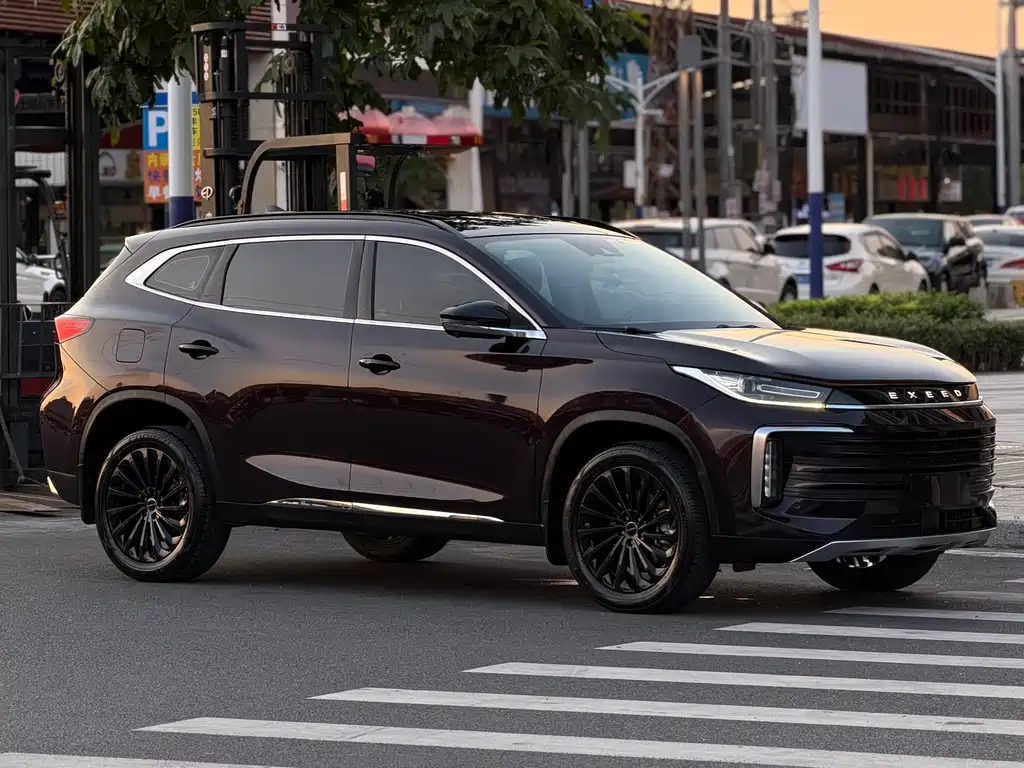 Exeed Lingyun 290 T 2 WD Stellar