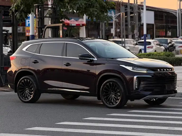 Exeed Lingyun 290 T 2 WD Stellar