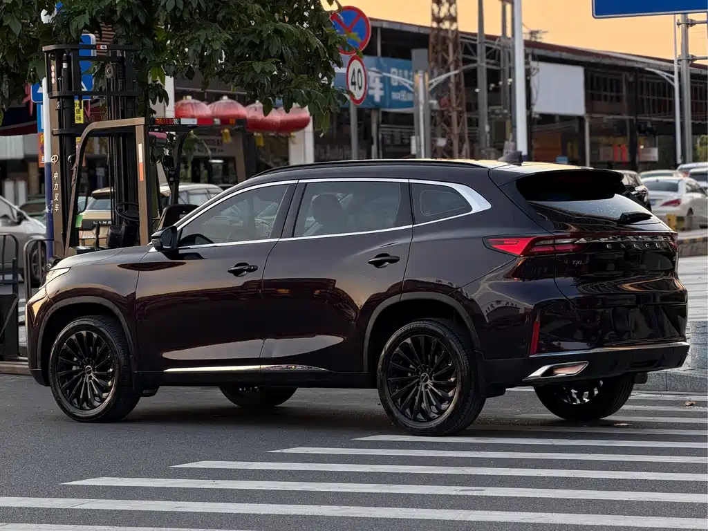 Exeed Lingyun 290 T 2 WD Stellar