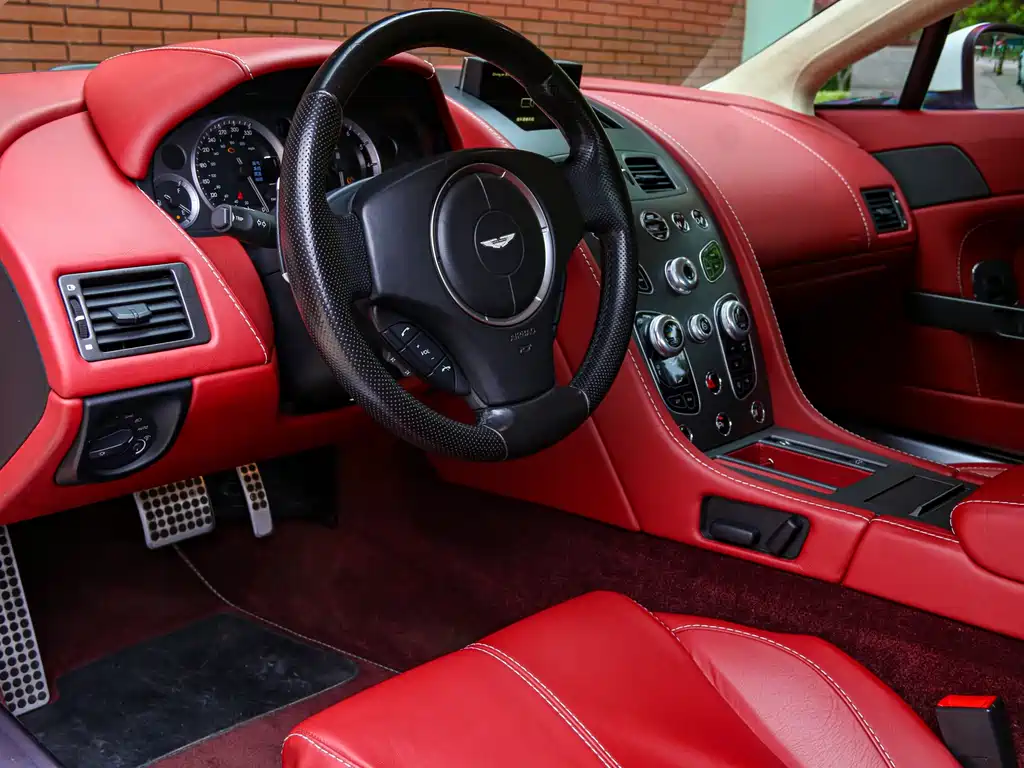 V8 Vantage 4.7 L Coupe