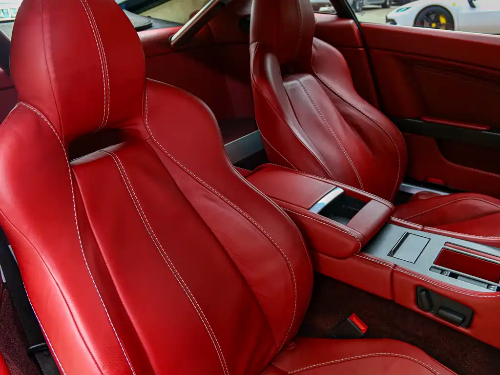 V8 Vantage 4.7 L Coupe
