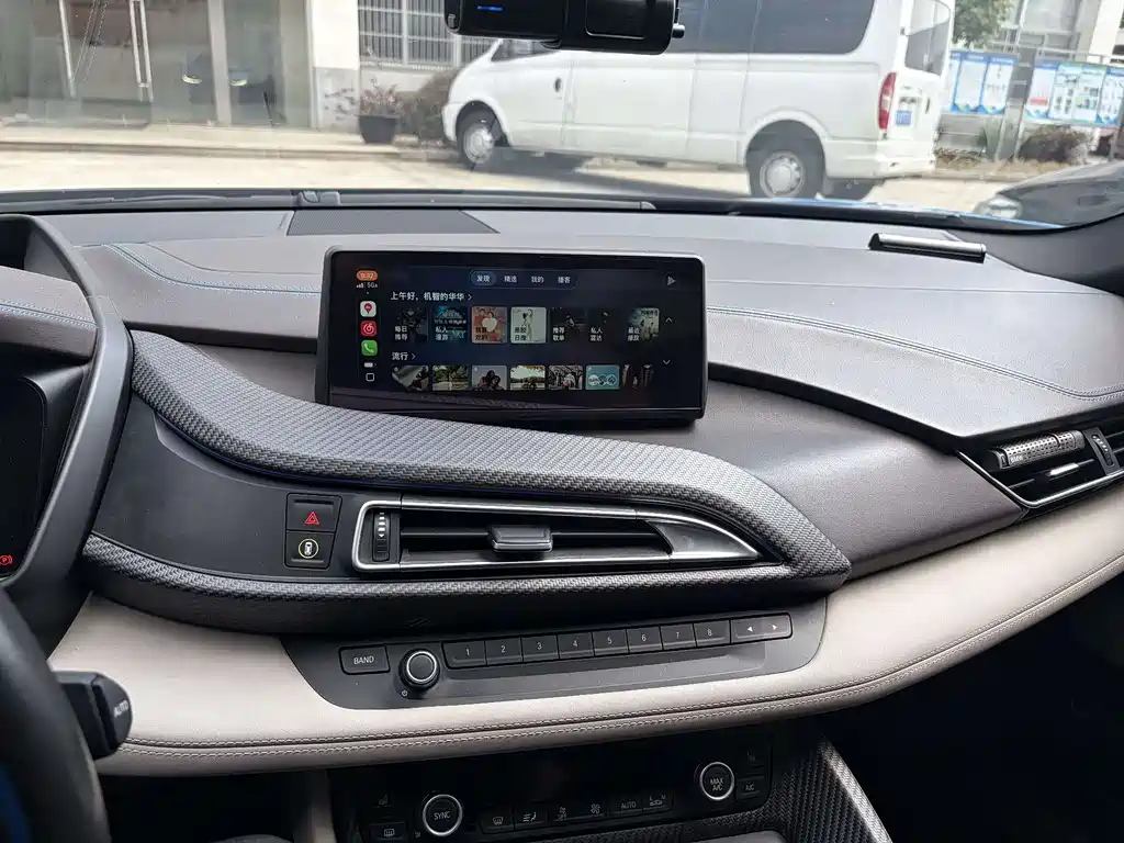 BMW i8 Standard