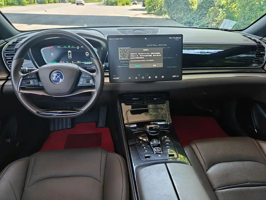 Han DM 4 WD Performance Luxury