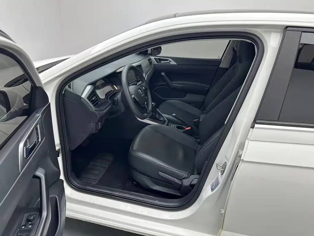 Polo Plus 1.5 L Auto Panoramic Pleasure