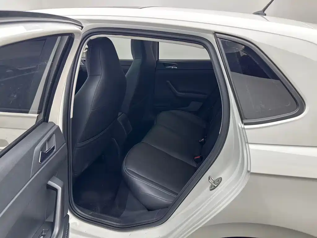 Polo Plus 1.5 L Auto Panoramic Pleasure
