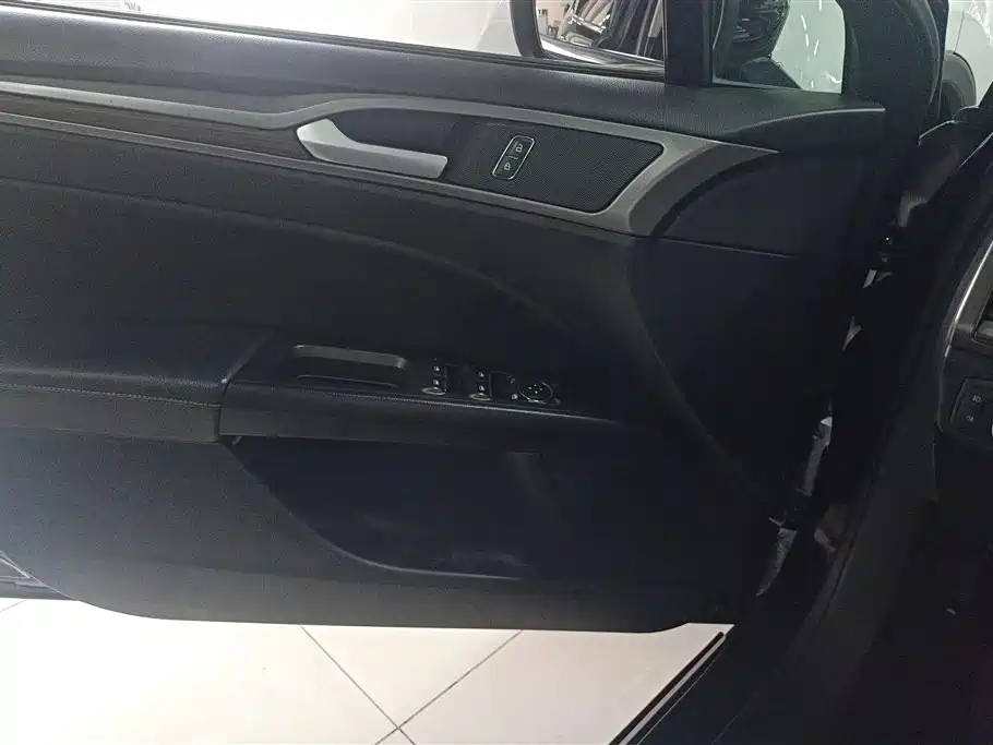 Mondeo EcoBoost 200 Fashion