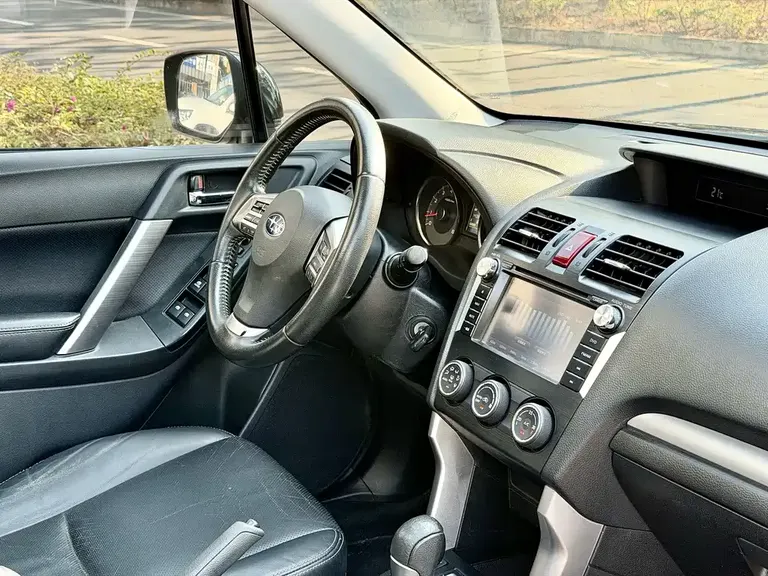 Subaru Forester 2.5 i Auto Elite