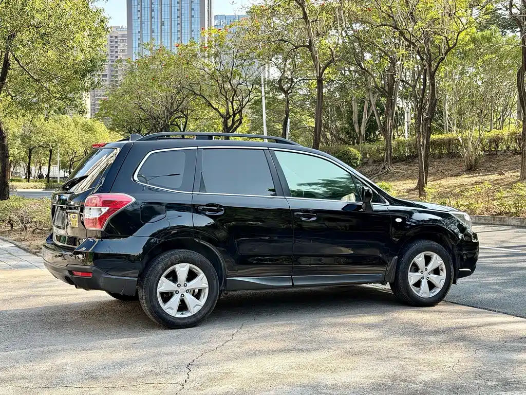 Forester 2.5 i Auto Elite