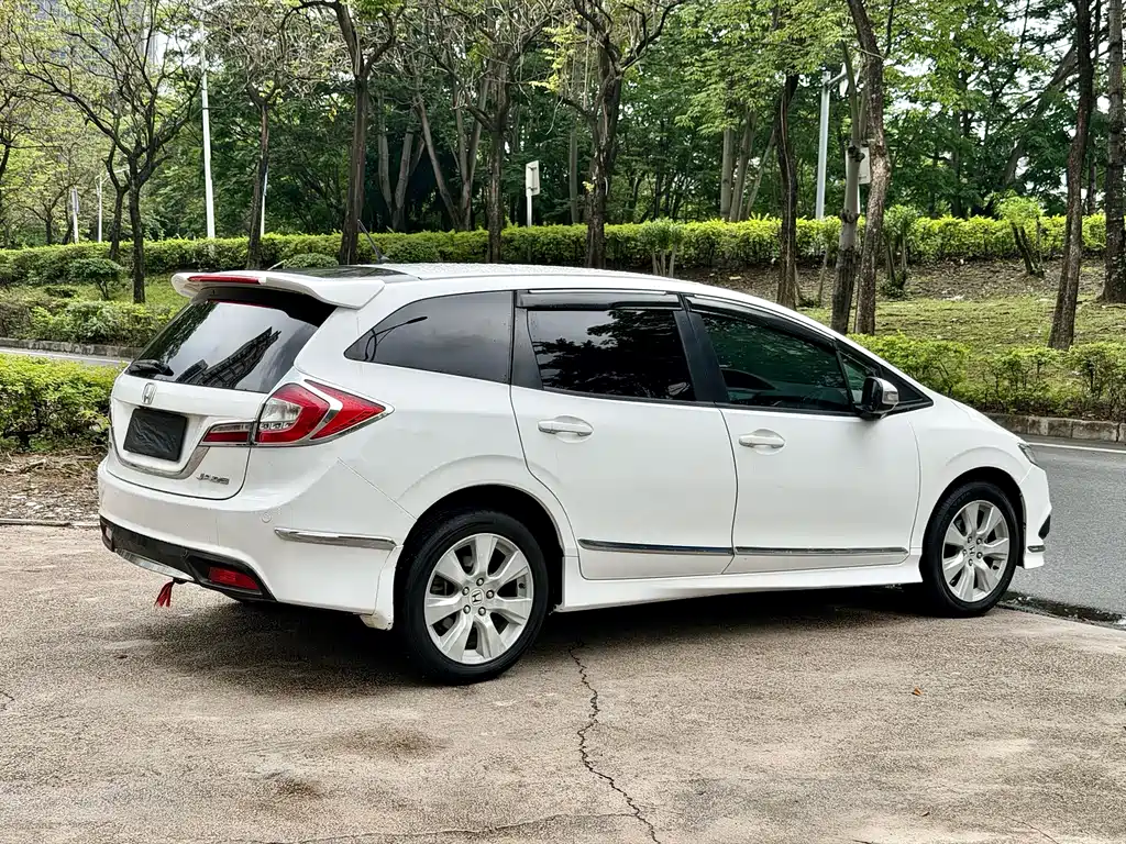 Jade 1.8 L Auto Comfort 5-seat