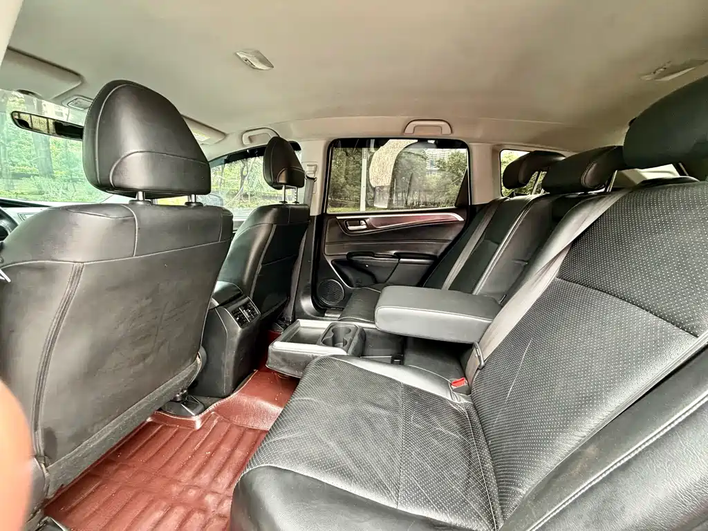 Jade 1.8 L Auto Comfort 5-seat